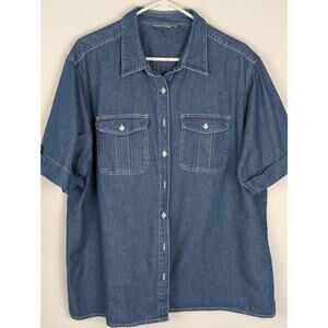 Chambray/Denim women's shirt or overshirt EUC. Bust to 50"  length 28"